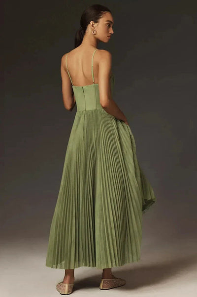 Claire – Elegant Asymmetric Tulle Dress with Pleats